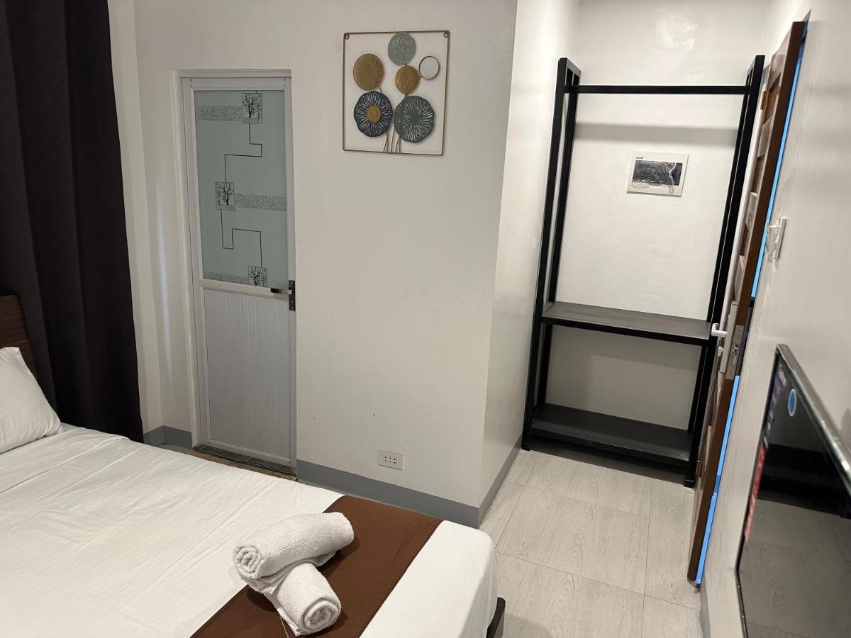 Aden Hotel Makati City Ngoại thất bức ảnh