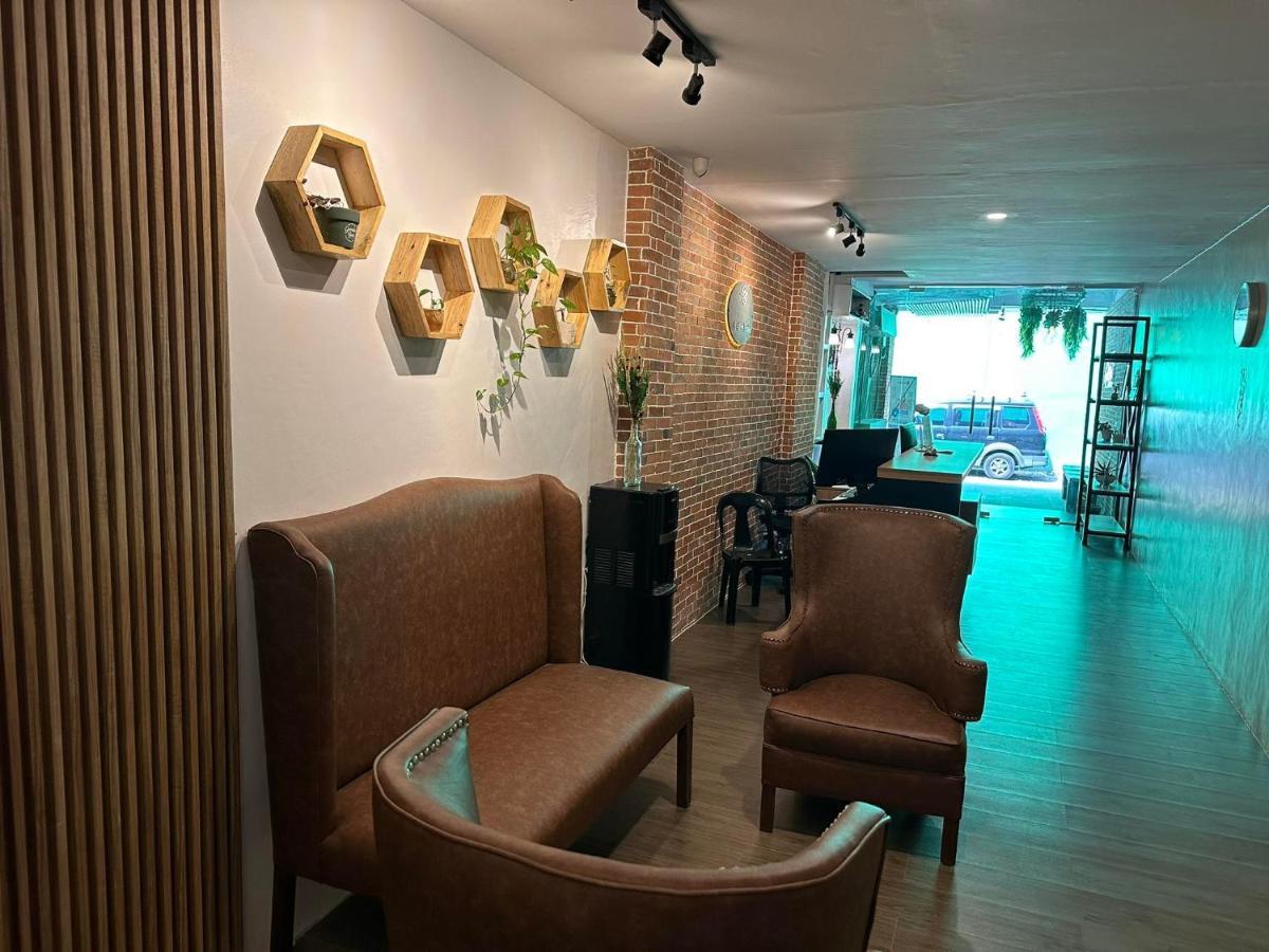 Aden Hotel Makati City Ngoại thất bức ảnh