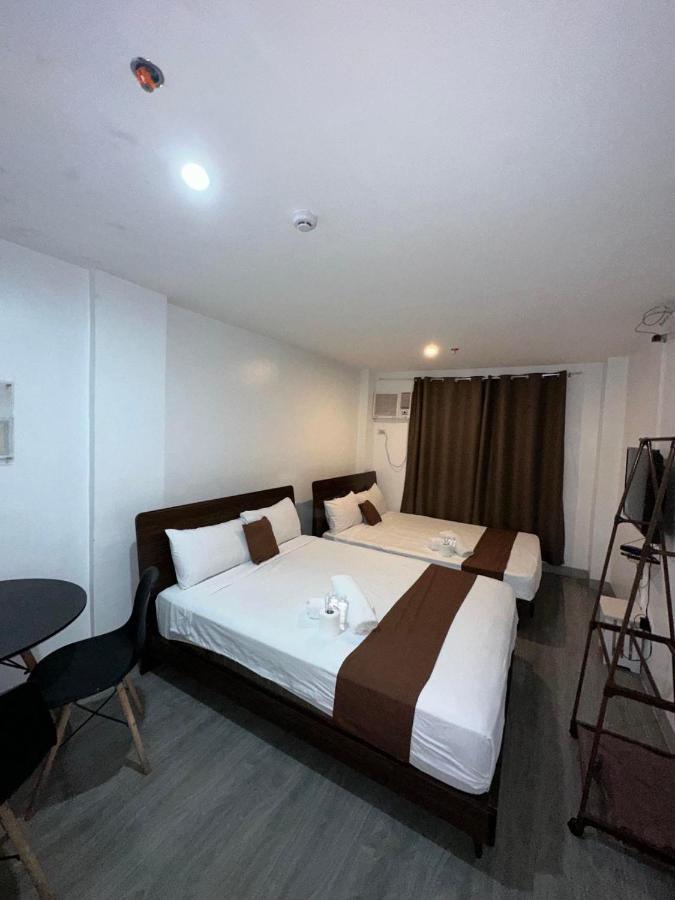 Aden Hotel Makati City Ngoại thất bức ảnh